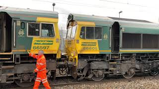 Broken down Class 66 rescue at Swindon [upl. by Eric]