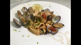 Paccheri con Pesce Spada e Vongole Veraci [upl. by Sauder]