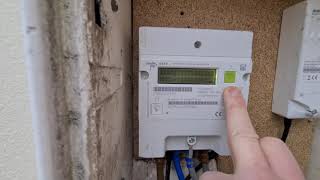 How to read the E470 Landis  Gyr electric meter [upl. by Nylorac]