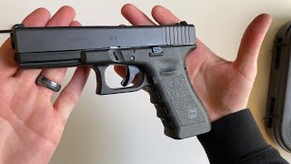 Unboxing  Glock 17 Gen 3 [upl. by Bergstein]