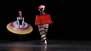 Triadisches Ballett im Staatstheater Darmstadt [upl. by Koppel]