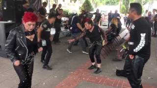 Baile metalero  Tianguis del Trueque Ciudad de México [upl. by Fawcette]